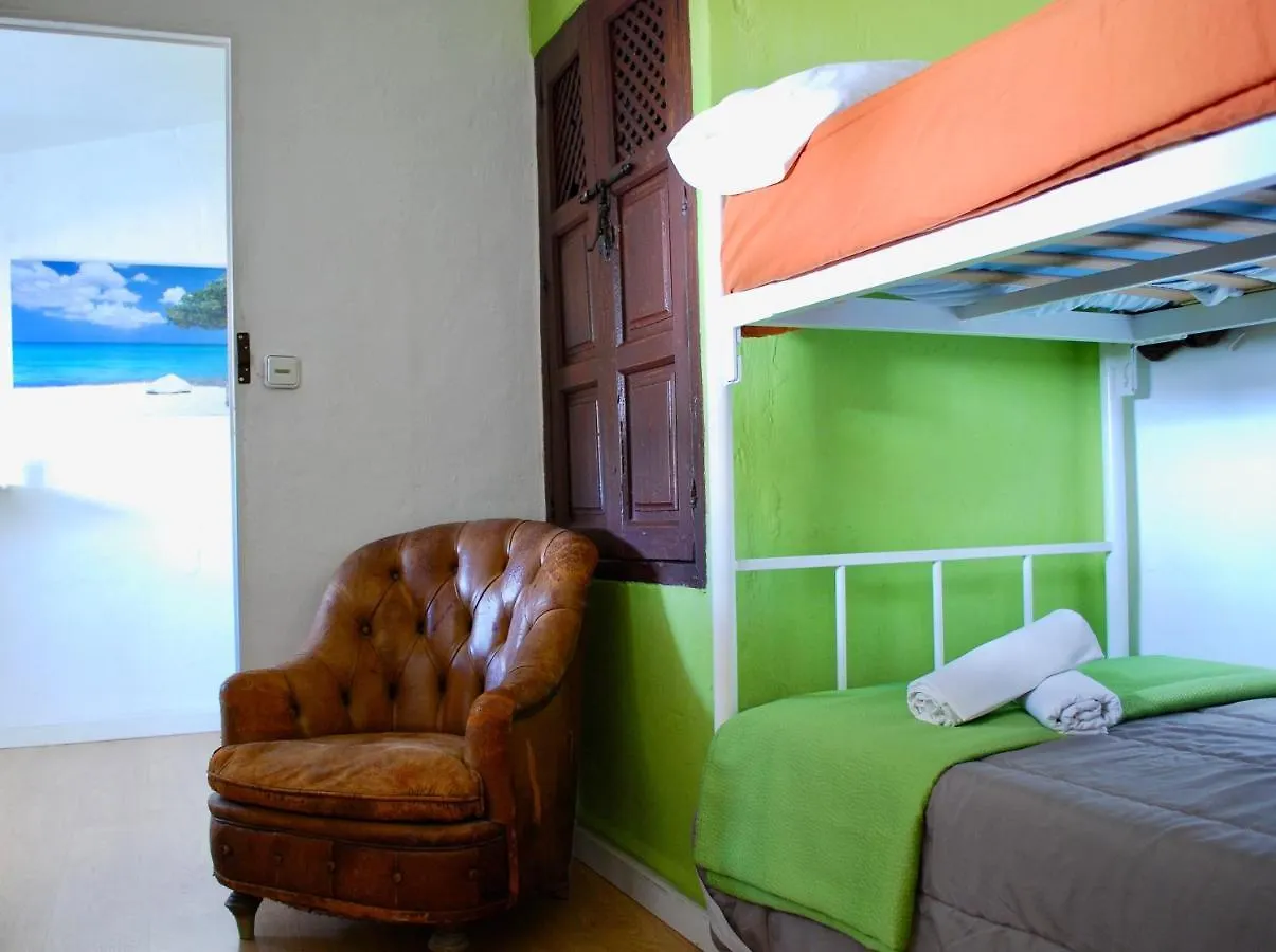 Backpacker Al-Katre Bed & Breakfast Cordoba Spain
