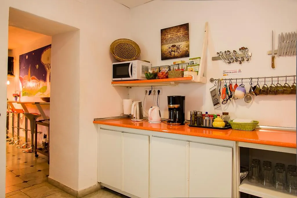 Backpacker Al-Katre Bed & Breakfast Cordoba Spain