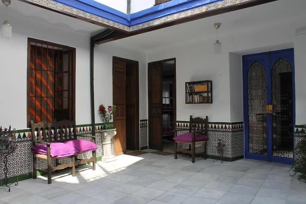 Backpacker Al-Katre Bed & Breakfast Cordoba Spain